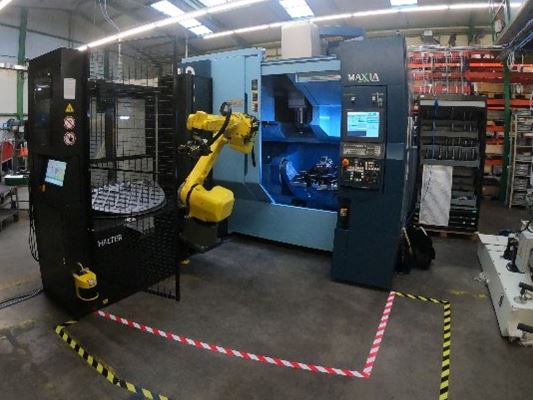 Matsuura MX-850 - 5-axis vertical Machining Center with HALTER LoadAssistant